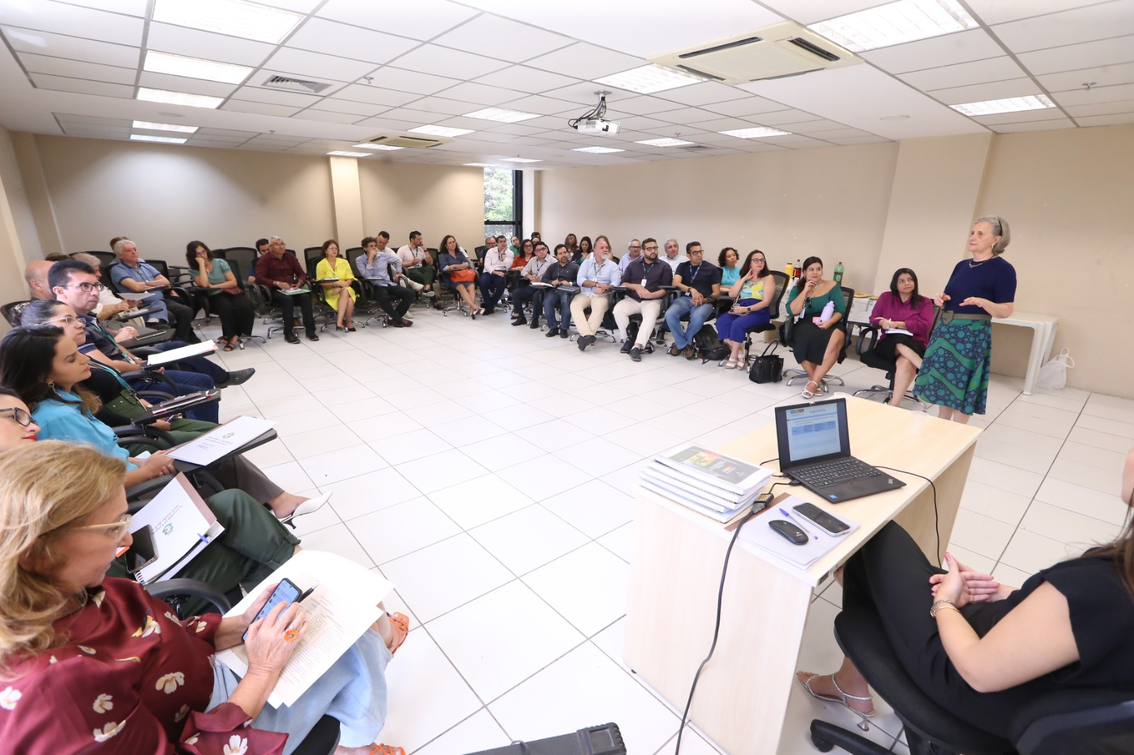 Reunião foi conduzida pela coordenadora do Pacto, Rosana Garjulli