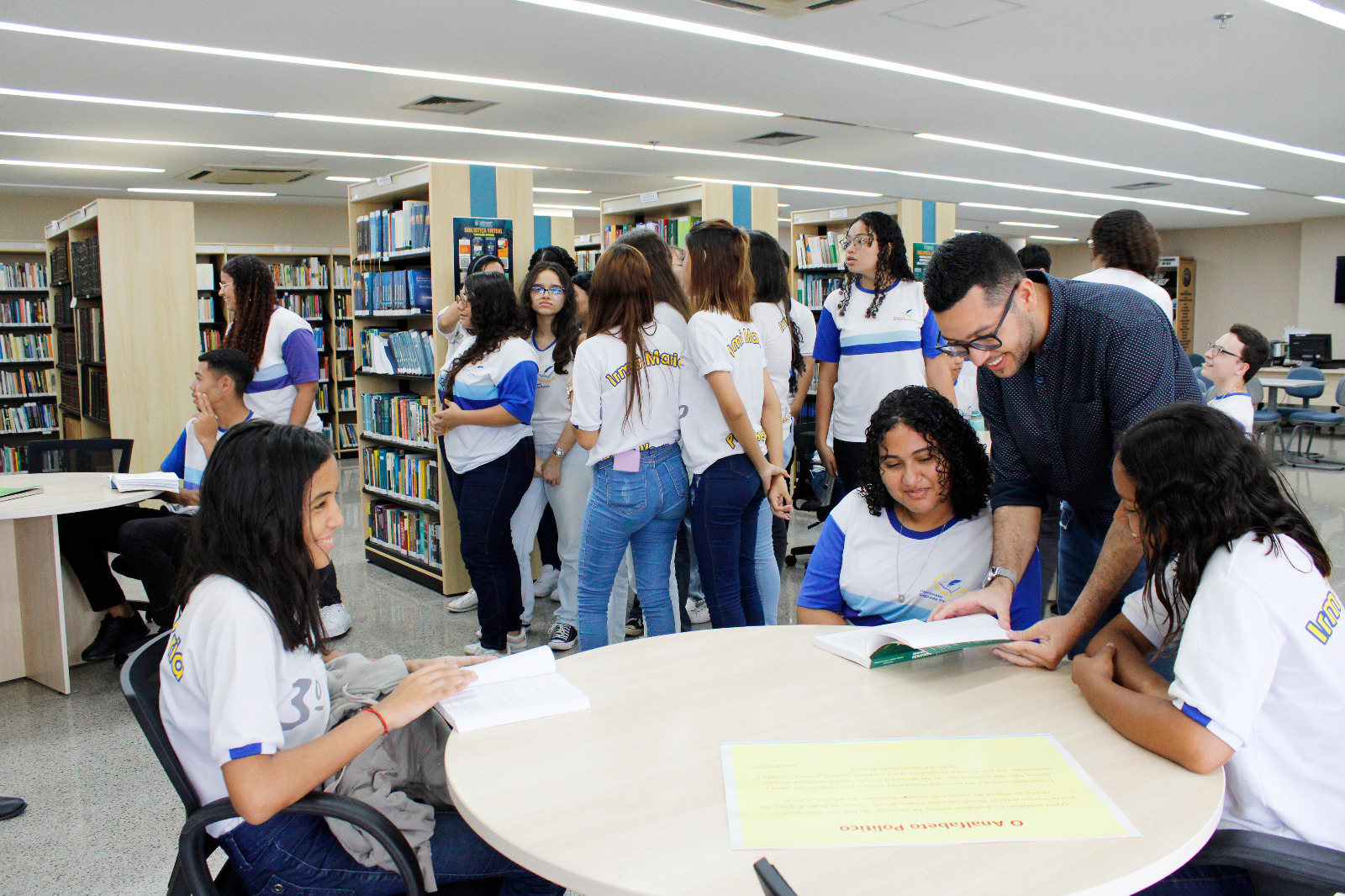 Biblioteca recebeu 2.287 visitantes no primeiro semestre deste ano