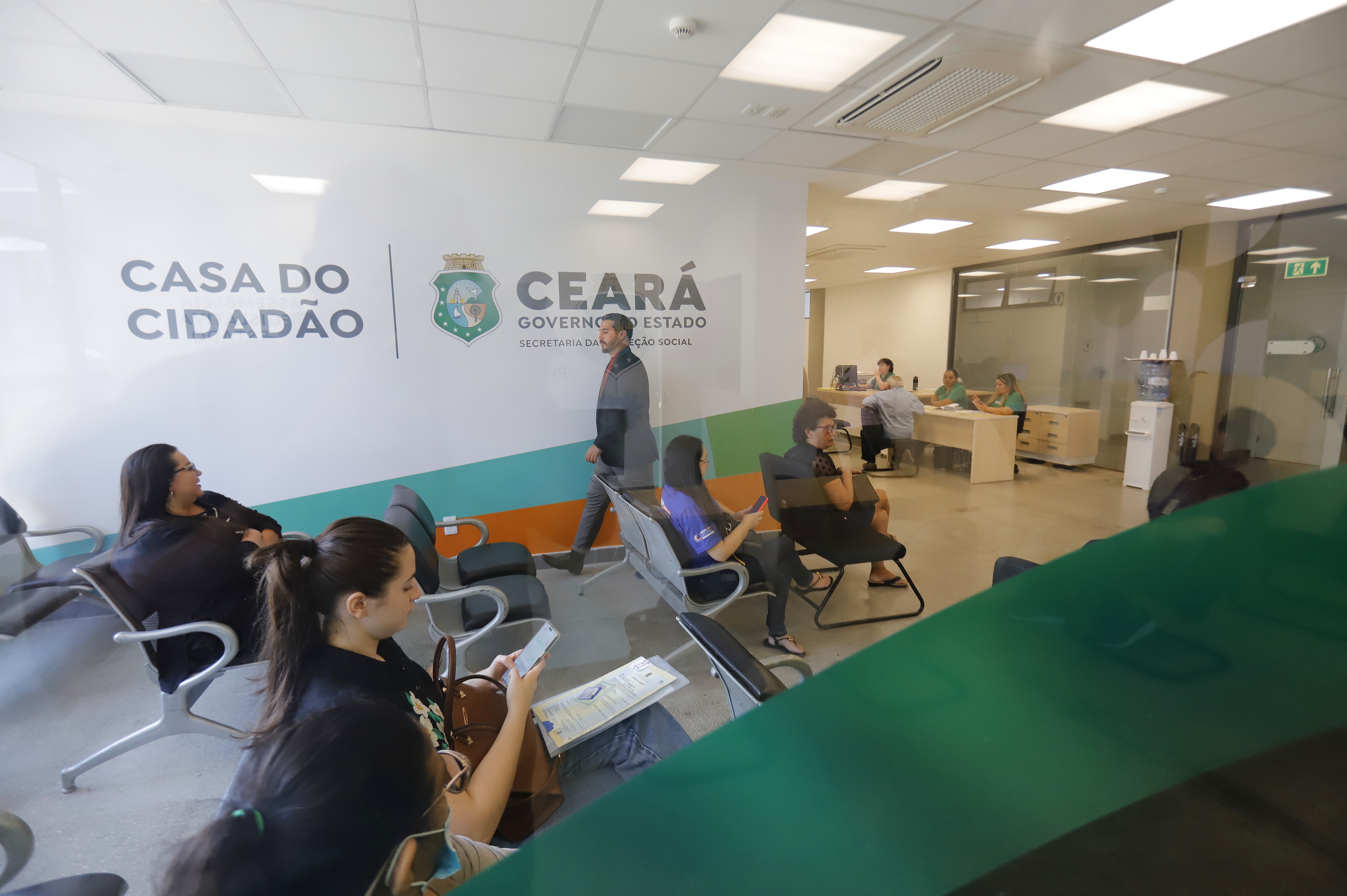 A Casa do Cidadão da Alece está aberta à população}