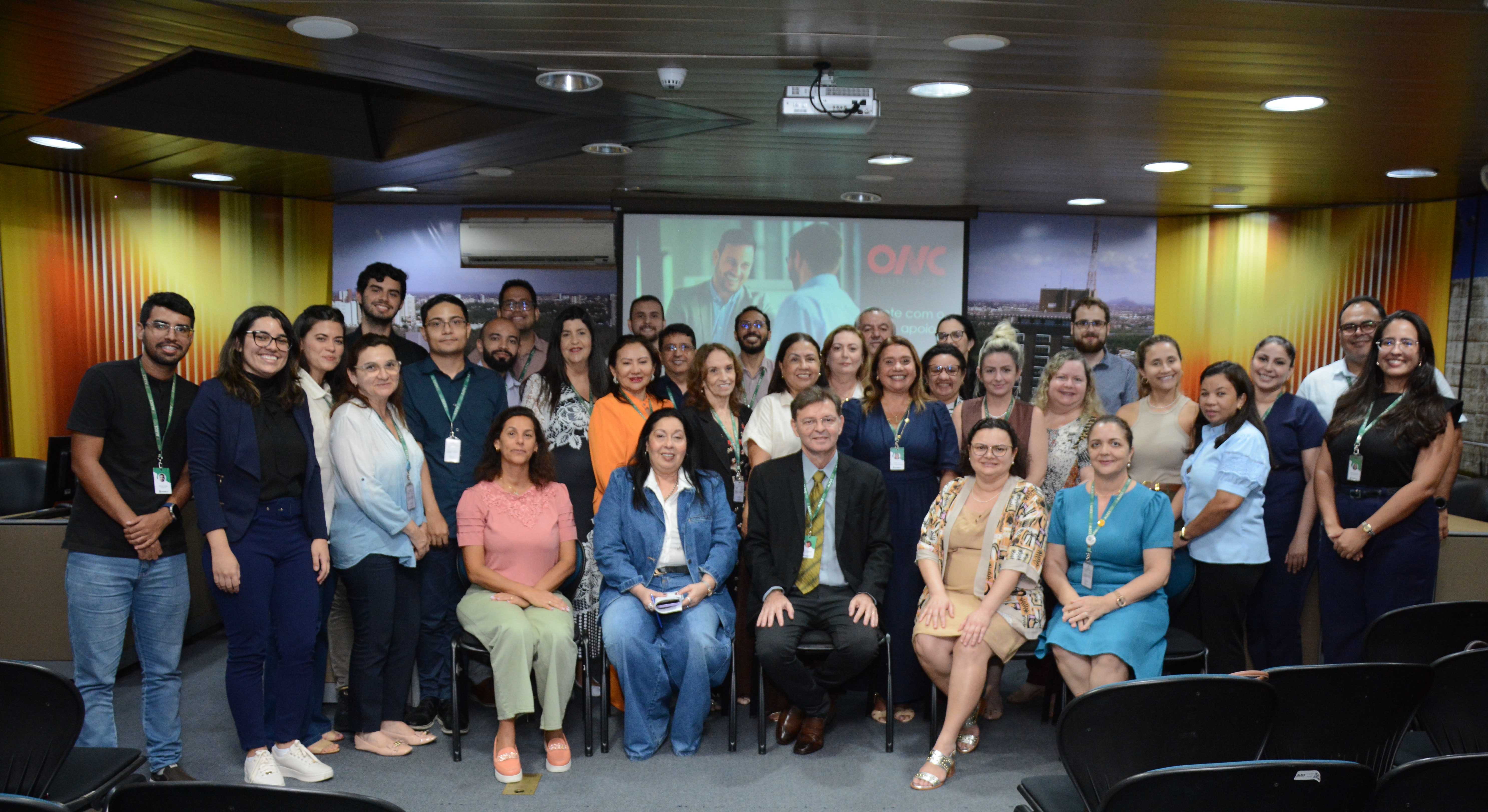 Servidores que fazem parte dos órgãos que conquistaram a certificação. - Foto: Érika Fonseca}