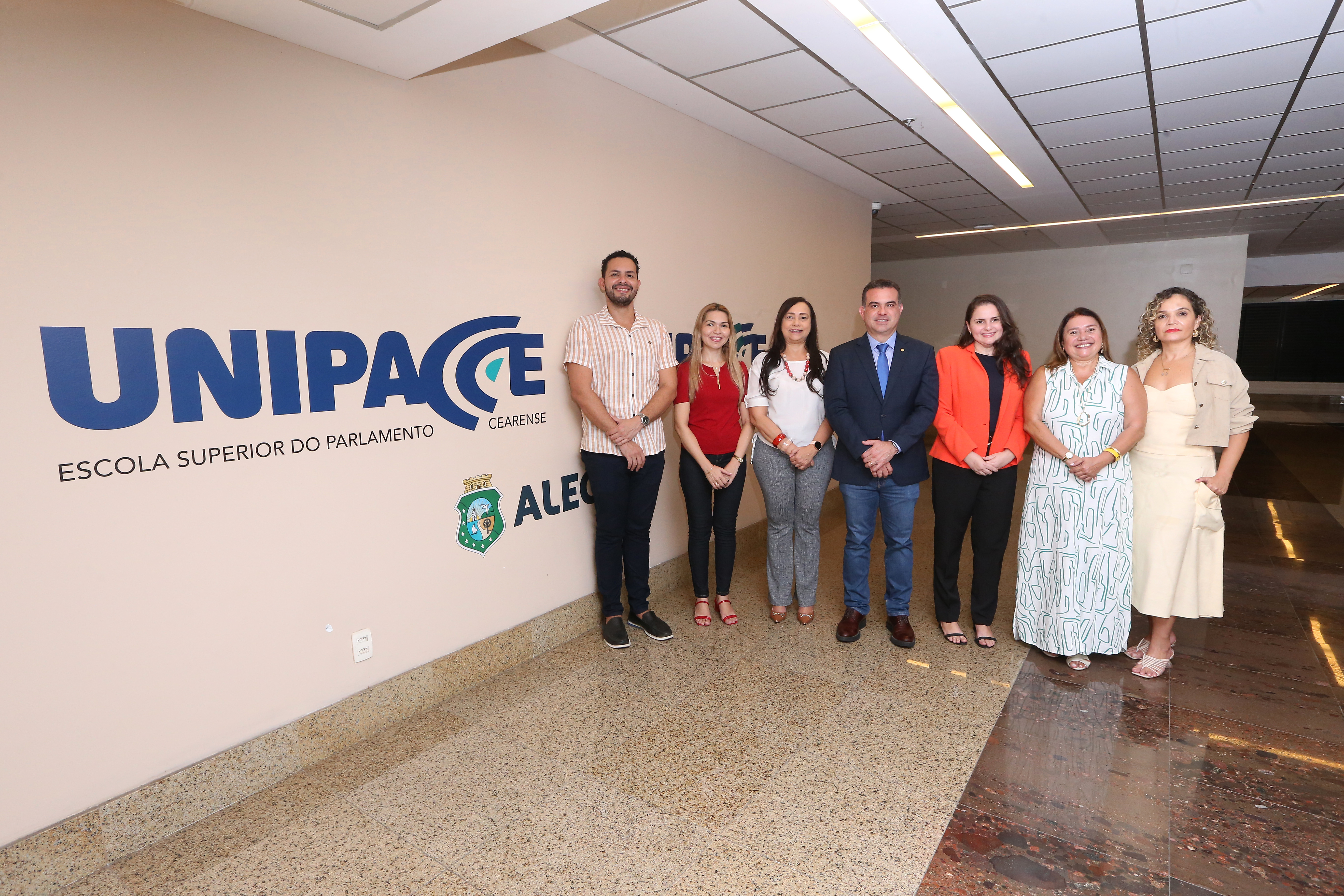 Equipe da Unipace atua com diversos projetos e ações com foco na educação no Parlamento estadual - Foto: Pedro Albuquerque}
