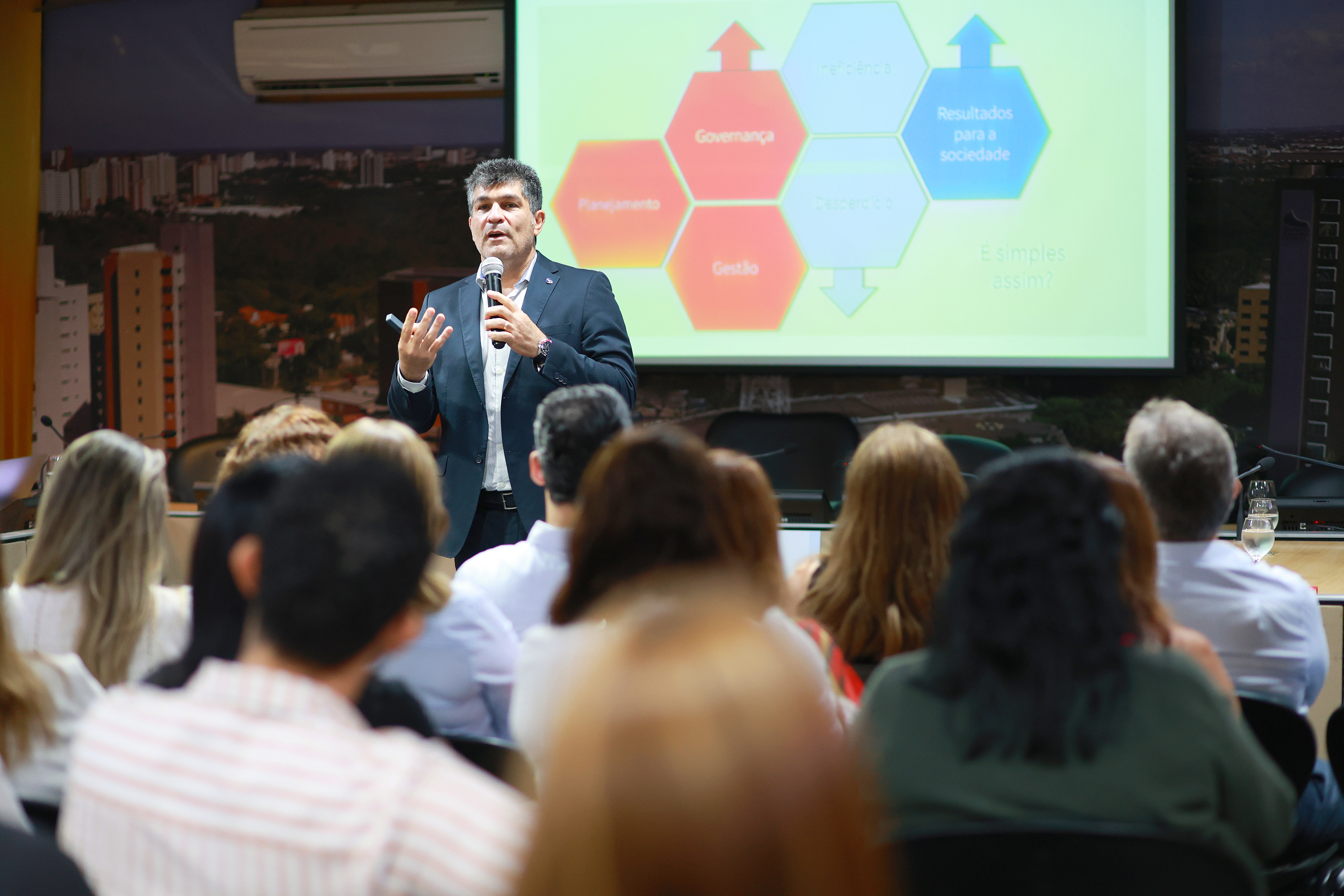 Iniciativa abordou importância de boas práticas de governança e gestão para a Alece e para a avaliação do TCU. - Foto: Júnior Pio